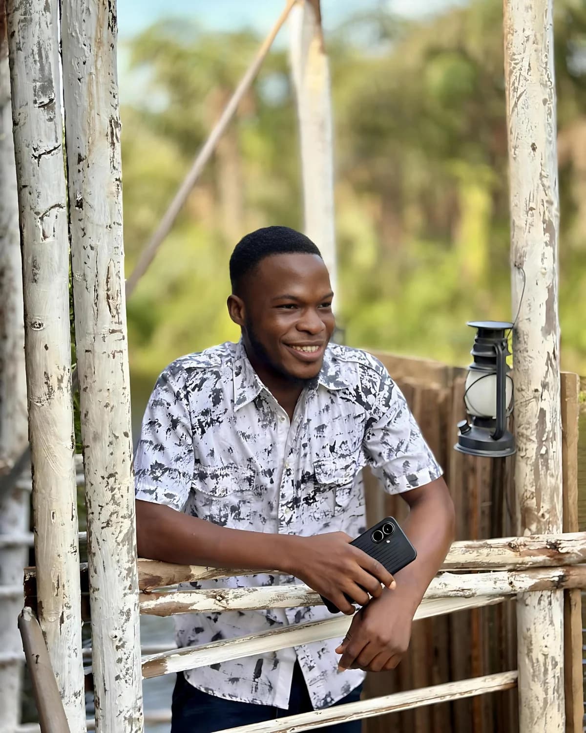 Portrait de Proche Romain ADJINAKOU
